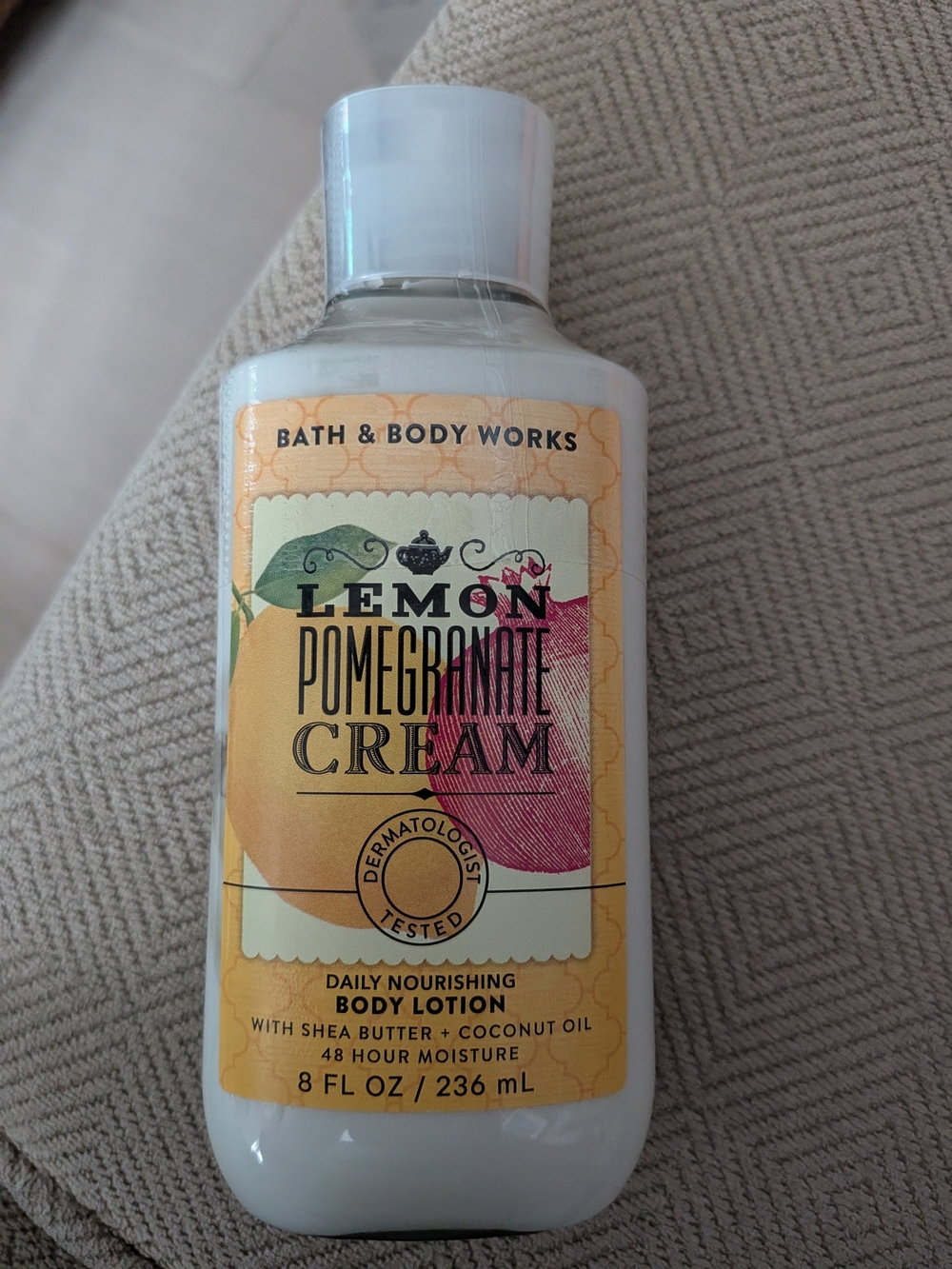 Bath & Body Works Lemon Pomegranate Cream Daily Moisturizing Body Lotion 8 FL Oz